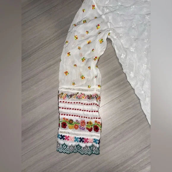 Johnny Was XL White Eyelet Embroidered Peasant Top Blouse Tunic Long Sleeve - Picture 5 of 9